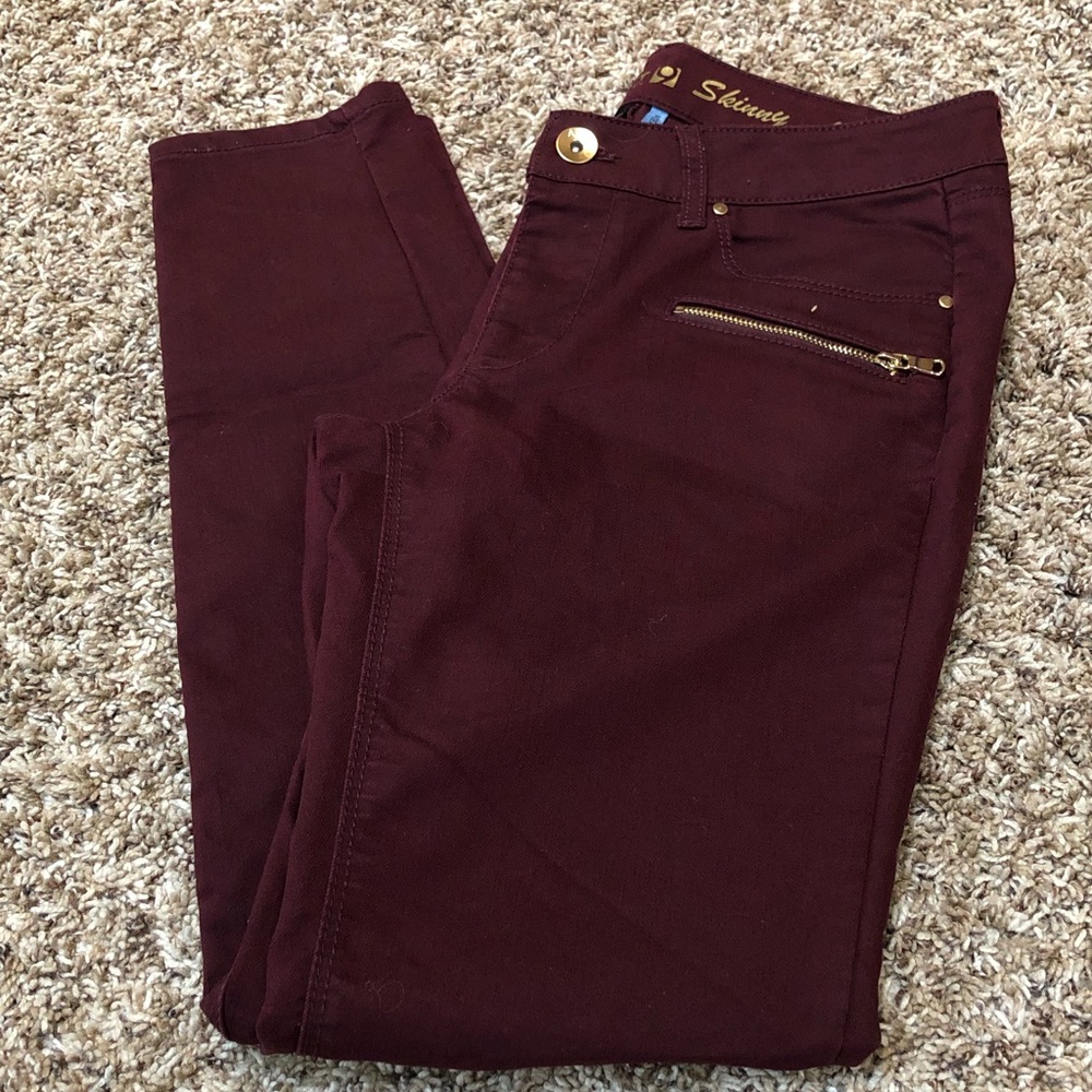 APT. 9 Skinny Jeans - Picture 2 of 3